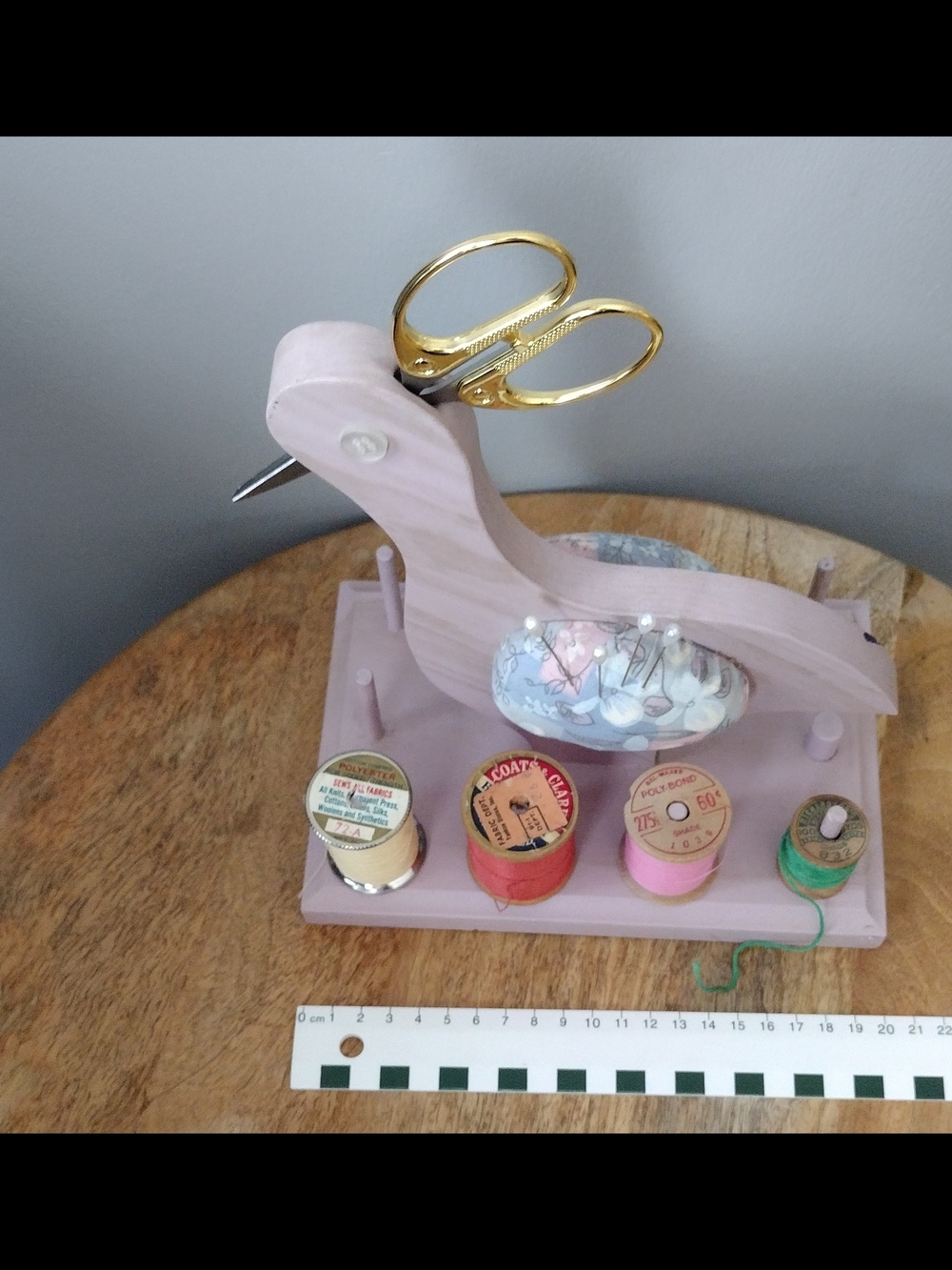 Vintage Pink Wooden Bird Sewing Organizer with Pin Cushion and Spool Holders - Picture 7 of 8